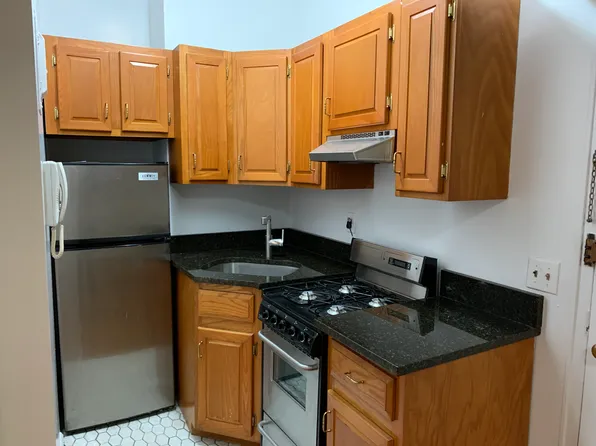 112 West 72nd Street image 1 of 5