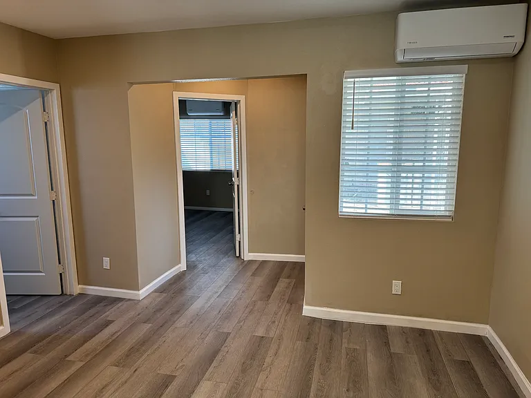 2737 Blakeman Ave #1/2 — Photo 7