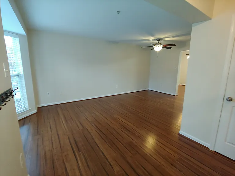 2660 Cedar Elm Dr — Photo 2