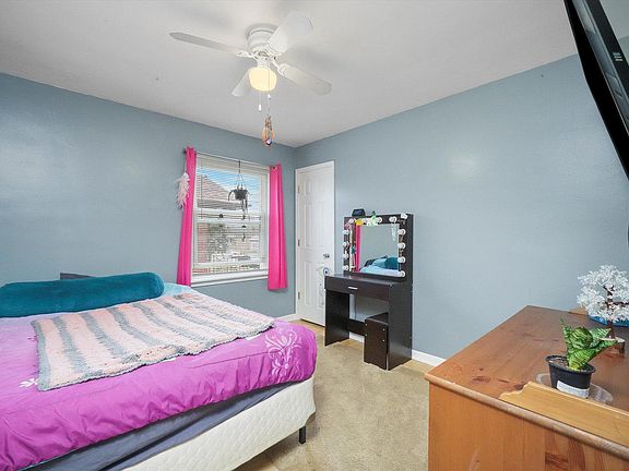 5th image of 2713 W 97th St