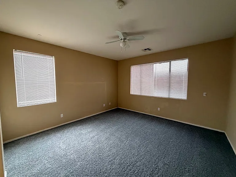 3202 S 104th Ave — Photo 10