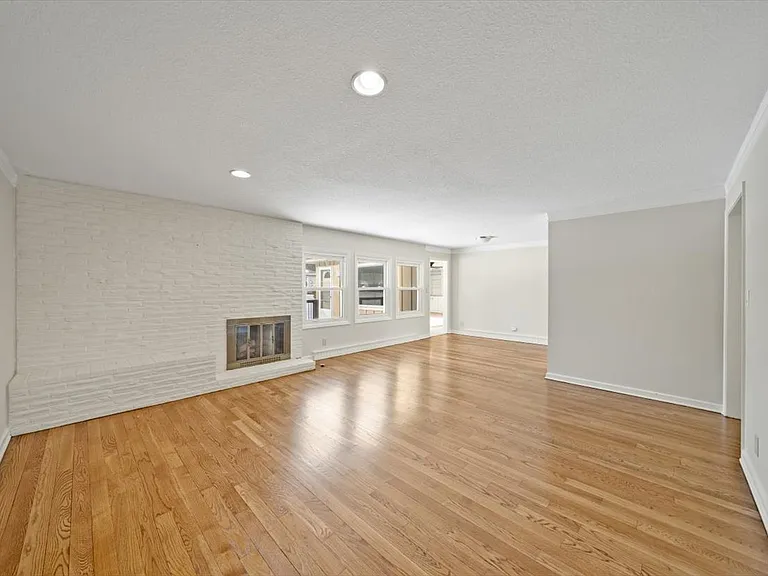 7708 Reeds Rd — Photo 6