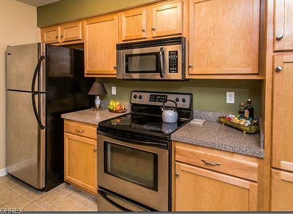4th image of 23004 Chandlers Ln #4-108