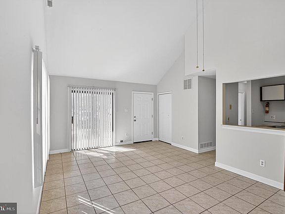 2nd image of 2701 Canyon Ct