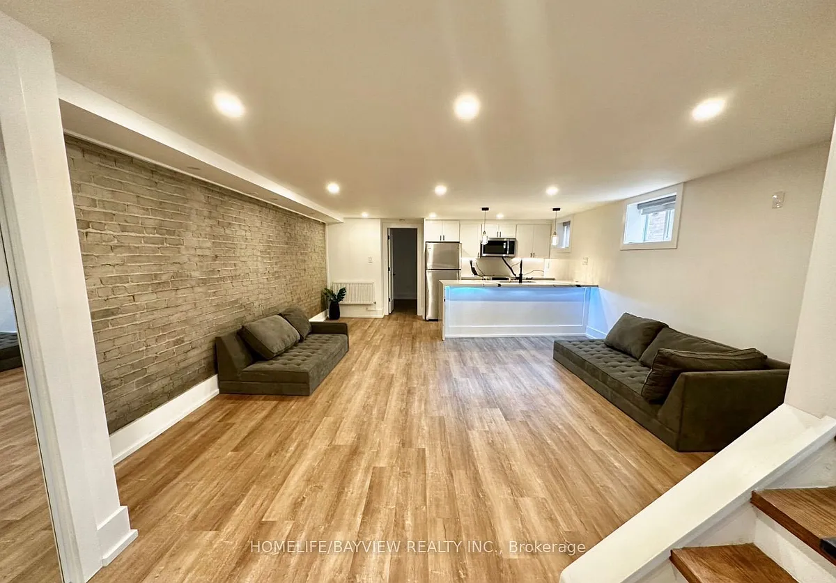 Building Photo - 43 Wineva Ave #LOWER