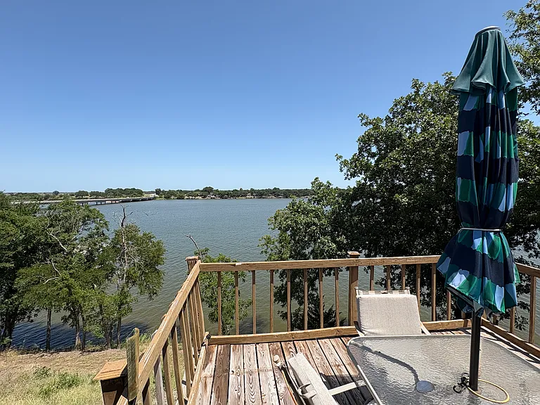 2417 Lookout Cove Ct — Photo 2