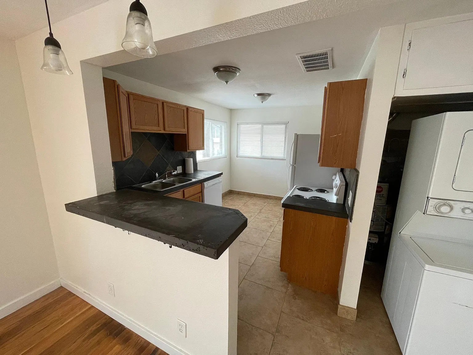2 bed, $1,795 — Photo 2