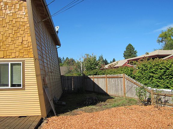 5th image of 4242 SE Bentley St