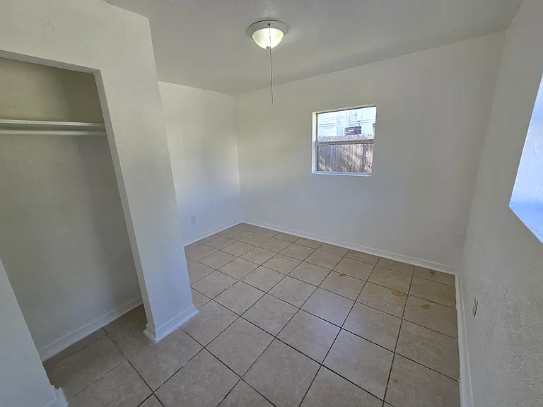 721 21st Ave S #REAR — Photo 10
