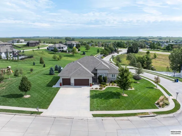 12801 N 182nd St, Bennington, NE 68007