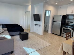 7423 N Jumilla Ave, Winnetka, CA 91306