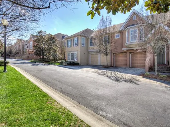 220 Wendover Heights Cres, Charlotte, NC 28211