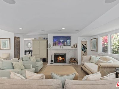 207 10th St, Santa Monica, CA, 90402