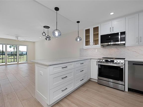 3rd image of 13 High Point CIR N #206