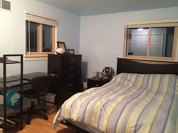 3rd image of 320 Sherrie Ln
