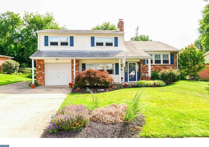 1st image of 29 Aronimink Dr