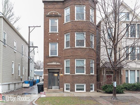 2nd image of 1142 W Wellington Ave #Ua1
