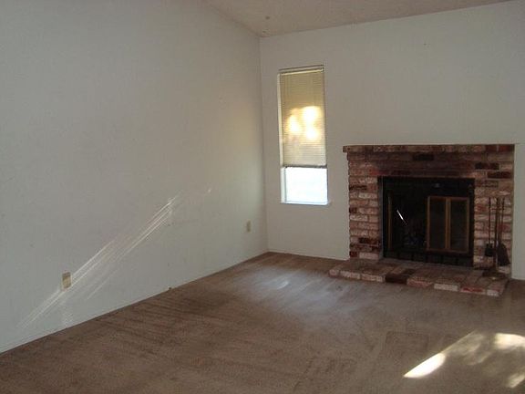 5th image of 7048 McDermott Dr