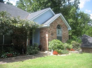 5589 Renee Dr, Shreveport, LA 71107