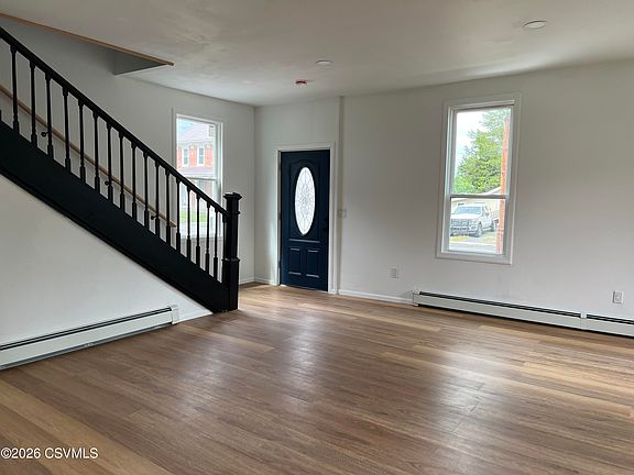 3rd image of 27 N Market St