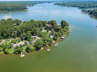 4557 Island Forks Rd, Lake Wylie, SC 29710