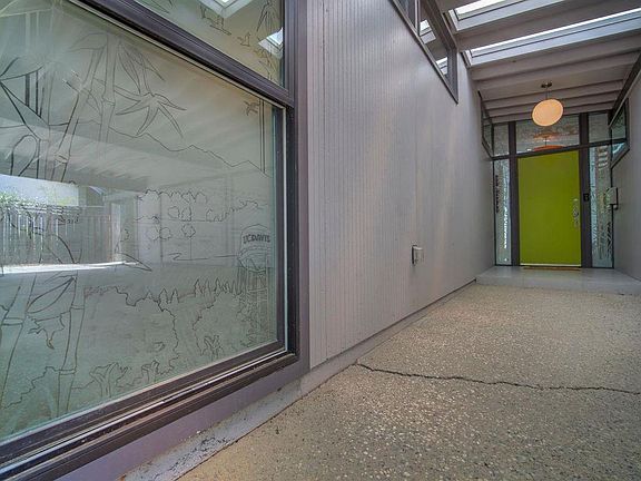 3rd image of 1108 Dartmouth Pl