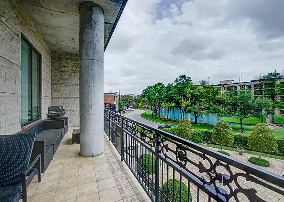 1st image of 5005 Hidalgo St Unit 306