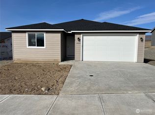 2323 3rd St SE, East Wenatchee, WA 98802