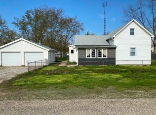 206 N Newell St, Heyworth, IL
