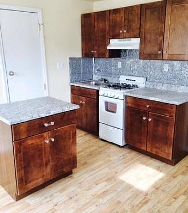 2nd image of 521 N 1st St APT 9