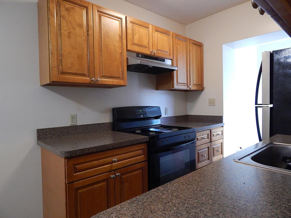 1st image of 20 Fenno St APT 1
