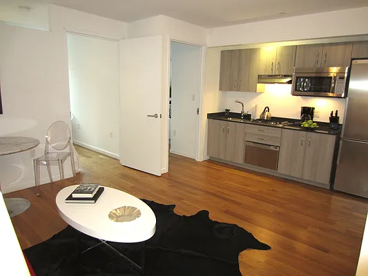 Rented by Mirador Real Estate | media 16