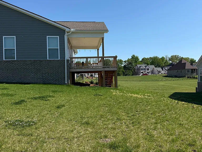 English Oak Dr — Photo 52
