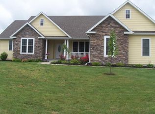 1802 Meadow View Dr, Kirksville, MO 63501