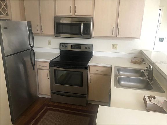 5th image of 7270 Westpointe Blvd APT 933