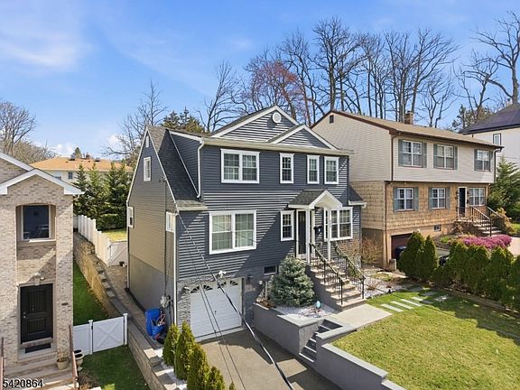 3rd image of 436 W Anderson St