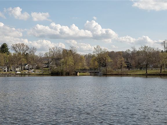 3rd image of 73 Cherry Dr NW