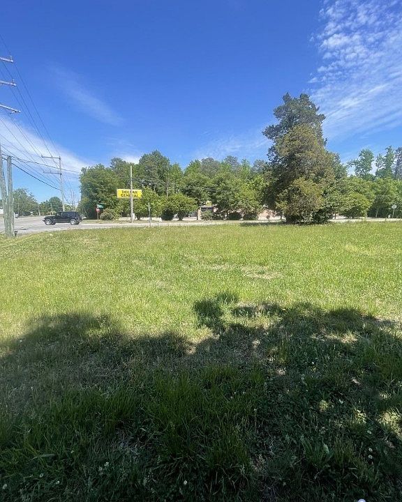 2nd image of 5213 Nine Mile Rd #A-b