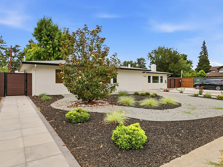 12548 Paseo Flores — Photo 2