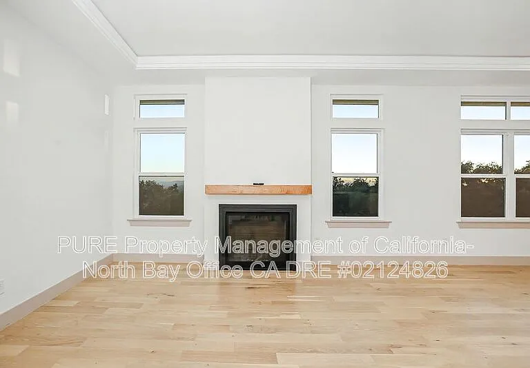 1920 Fountainview Cir — Photo 6