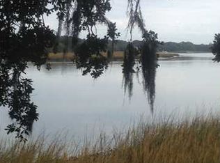 2964 Roseville Rd, Wadmalaw Island, SC 29487