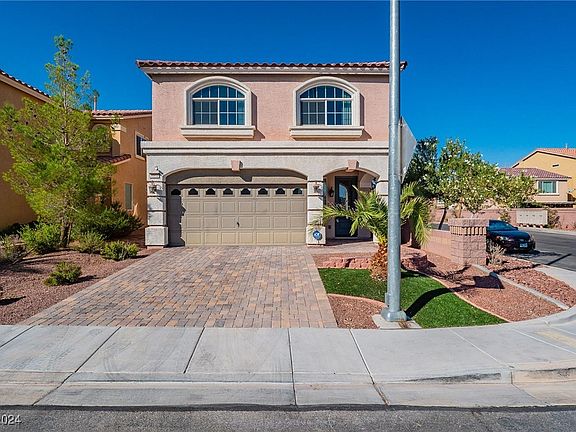 2nd image of 6004 Crown Palms Ave