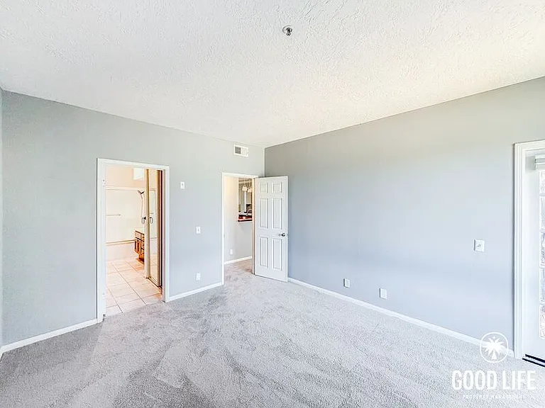 5895 Friars Rd #5405 — Photo 10