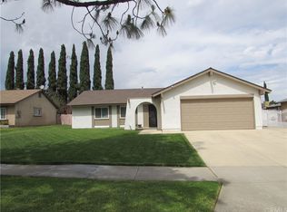 9445 Hobart Dr, Riverside, CA 92503