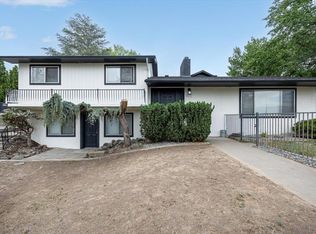621 Hamilton Dr, Sunnyside, WA