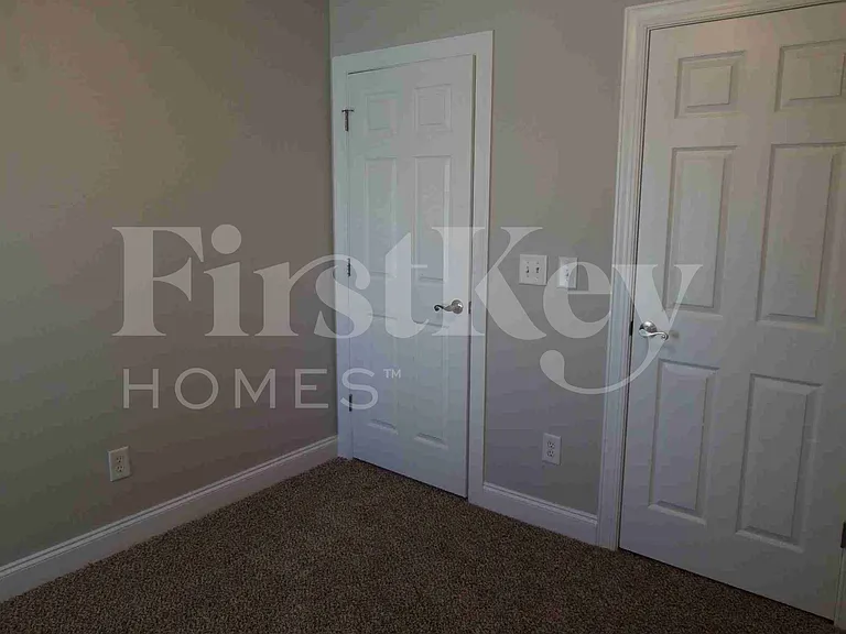 1911 Chestnut Oak Ln — Photo 26