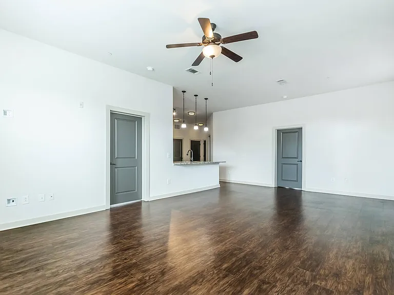 1810 Belcourt — Photo 26