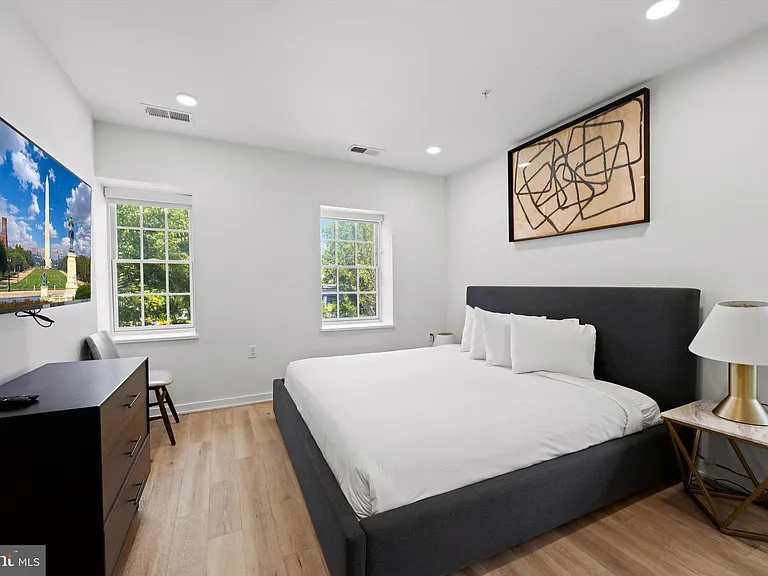 816 Potomac Ave SE #TOWNHOUSE — Photo 11