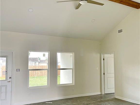 3rd image of 6318 N La Villita St