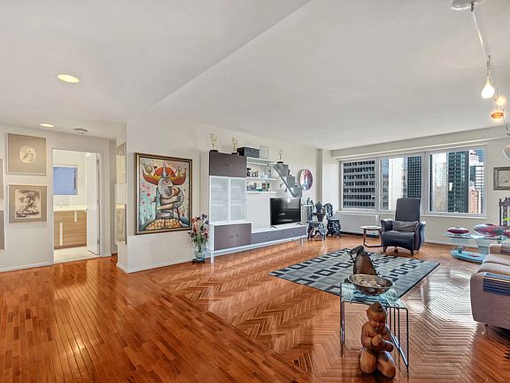 2nd image of 216 E 47th St APT 27A